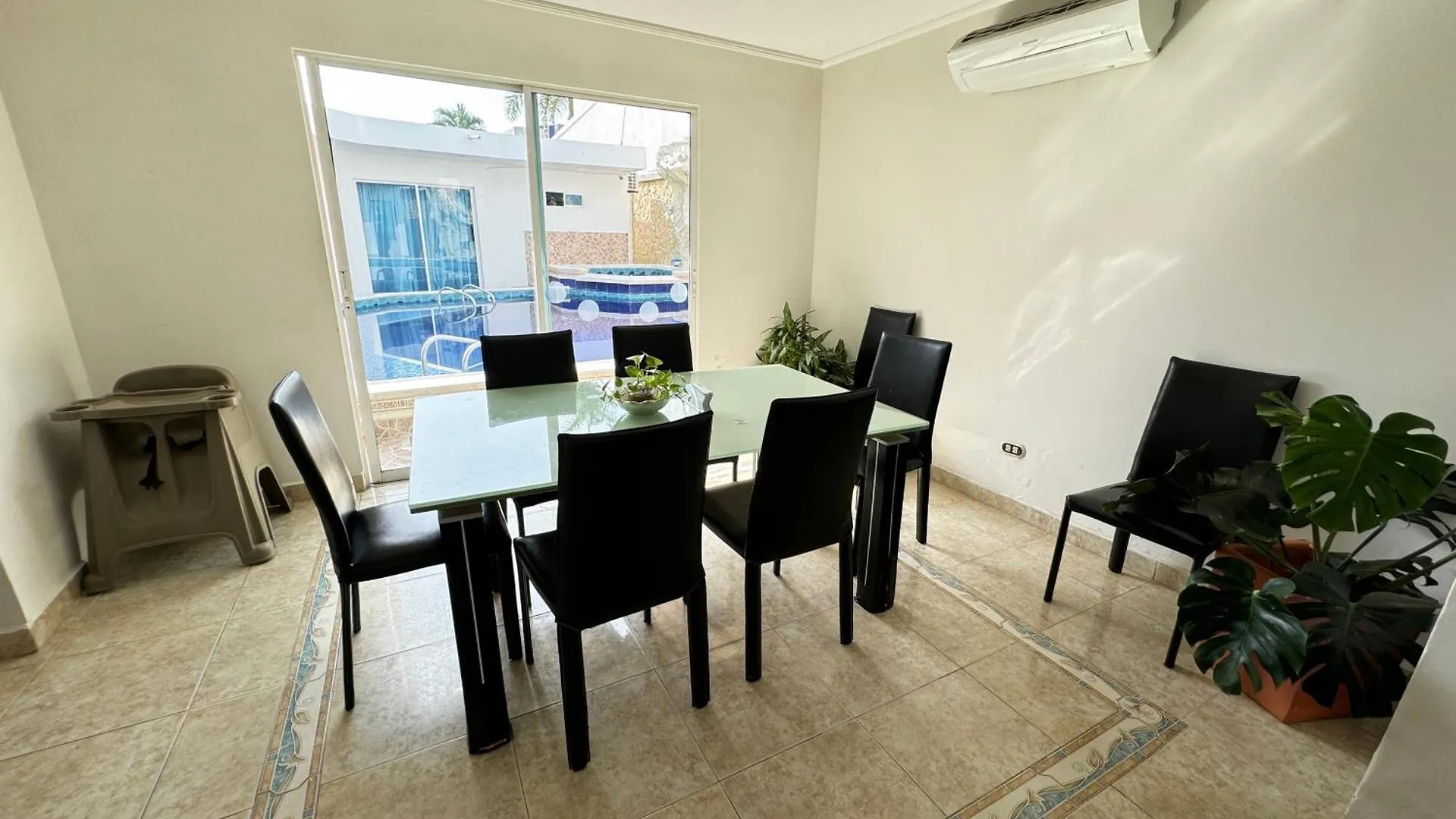 Casa Palma Cartagena De Indias, Colombia Apartment Homestay